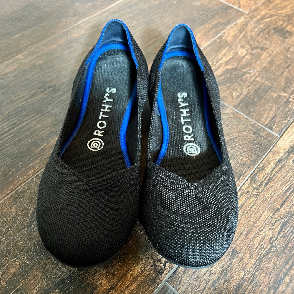 Women’s Rothy’s, black size 8. Worn twice